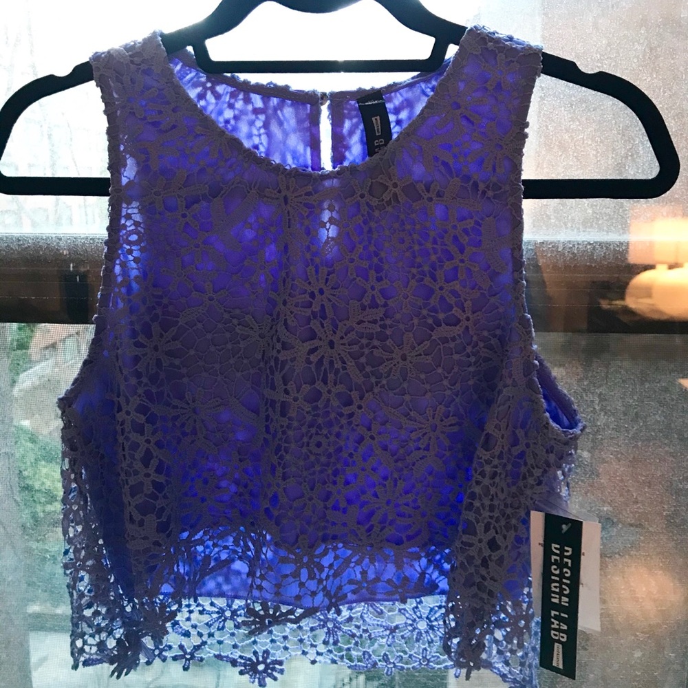 Design Lab crochet floral periwinkle cropped top